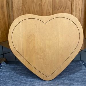 Longaberger 1999 Large Sweetheart Hostess Basket w/2 Protectors and Wood lid